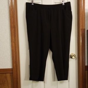 Maggie Barnes black dress capris.  Size 22.